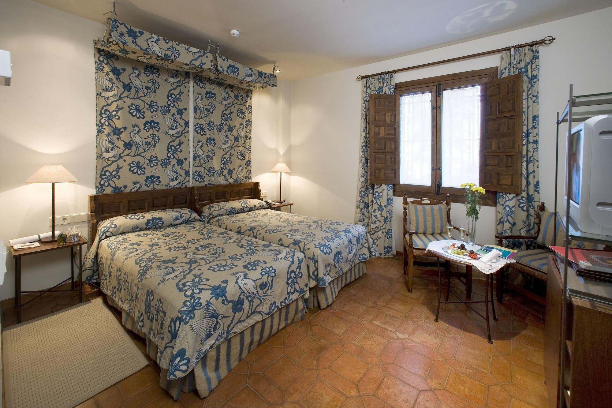 Parador De Jarandilla De La Vera Εξωτερικό φωτογραφία