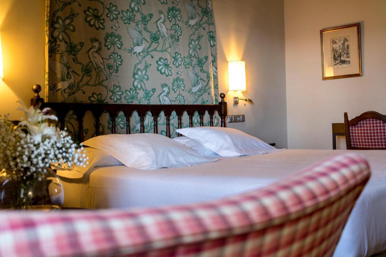 Parador De Jarandilla De La Vera Εξωτερικό φωτογραφία