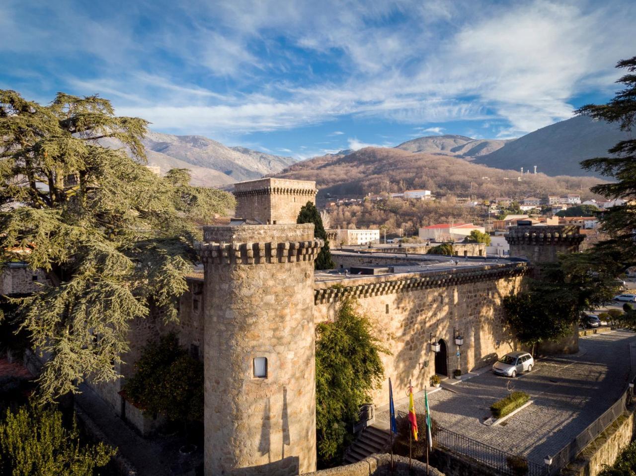 Parador De Jarandilla De La Vera Εξωτερικό φωτογραφία